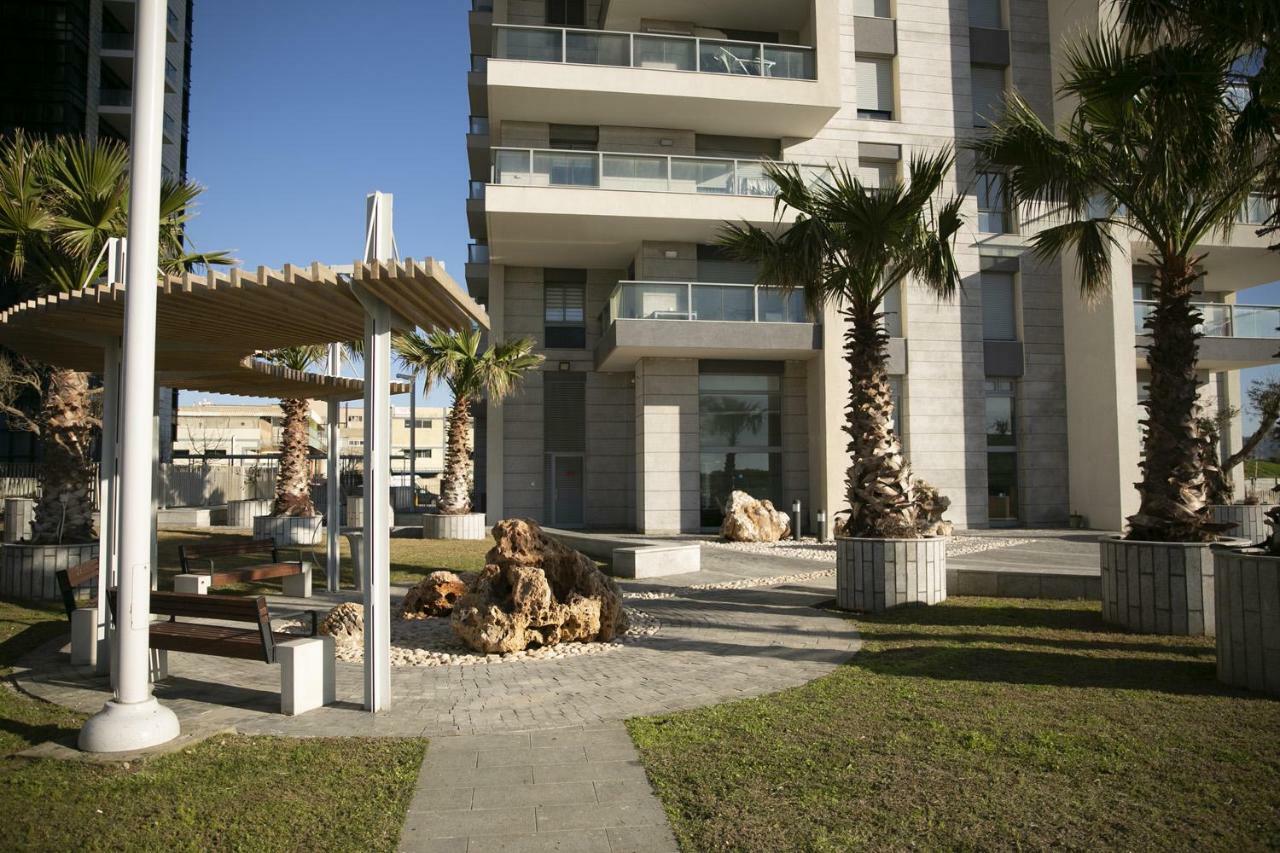 35Th Floor 4 Rooms On The Sea Bat Yam Exterior foto